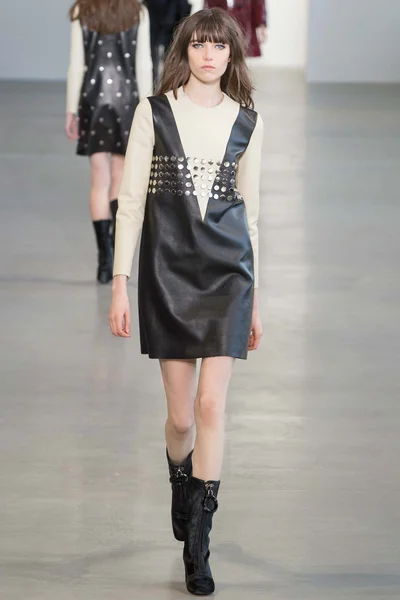 Look 24